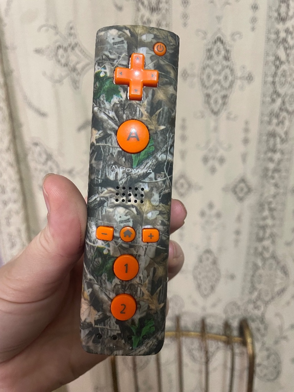 nintendo Wii: PowerA themed camoflage remote FOR PARTS